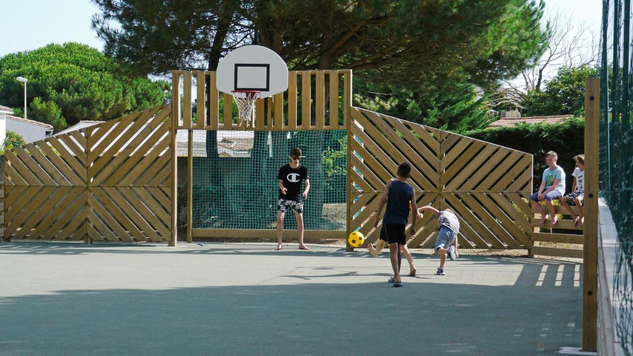 Le Bois-Plage-en-Ré Camping Le Suroit מראה חיצוני תמונה